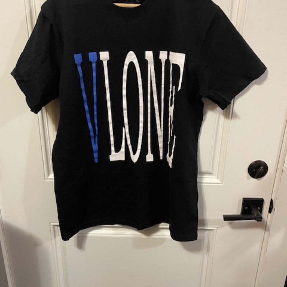 ** VINTAGE** VLONE STAPLE BLUE ON BLACK TEE